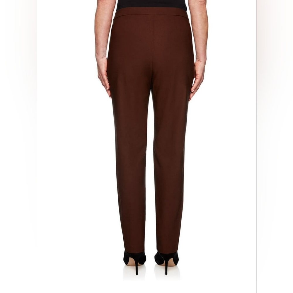 Alfred Dunner Women's Brown Straight-Leg Trousers Size 18P Stretchy Pull-On - Picture 2 of 5